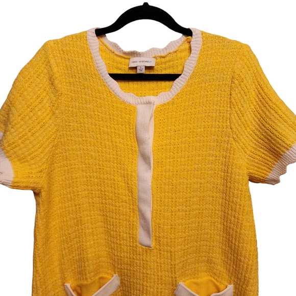 Yellow Short Sleeve Knit Sweater Dress - Picture 7 of 12